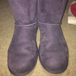 Dark purple Bailey bow uggs